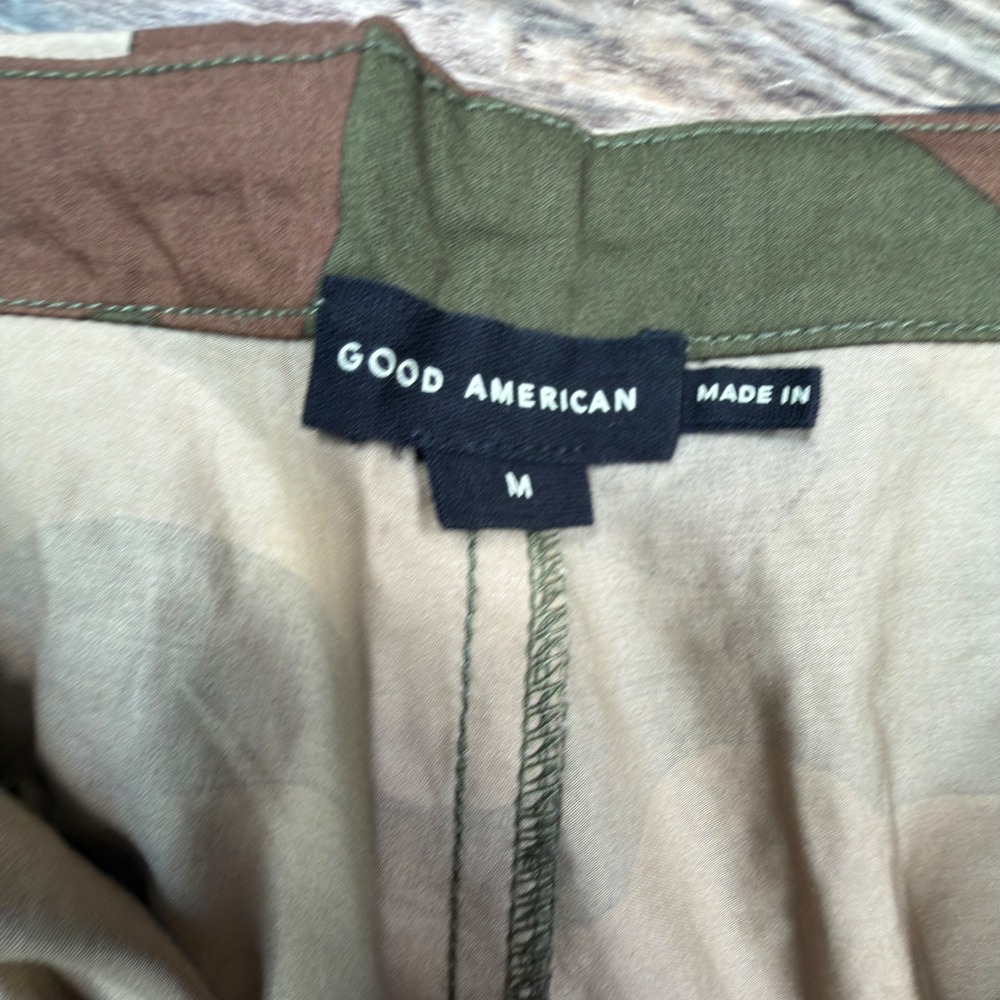 Good American Women M Parachute Pants Fatigue Green Camo GPP600P NWT - Picture 11 of 14